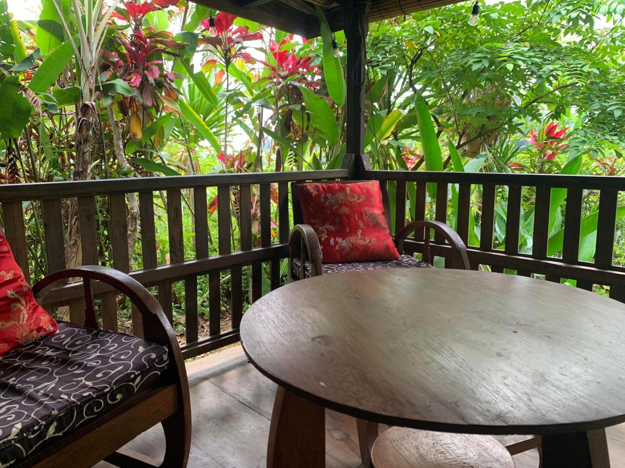 Villa Kepuh Singaraja Exteriör bild
