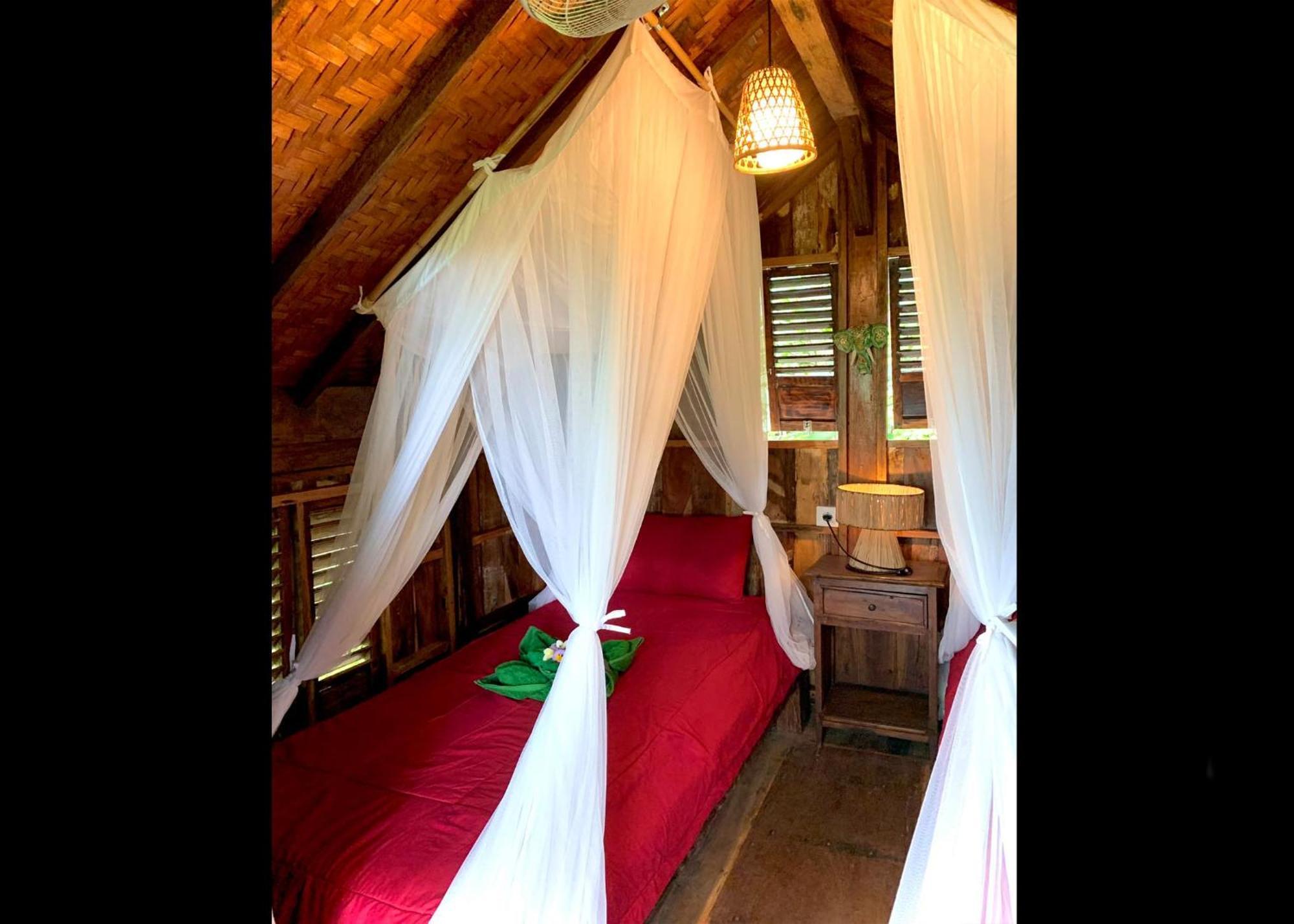 Villa Kepuh Singaraja Exteriör bild